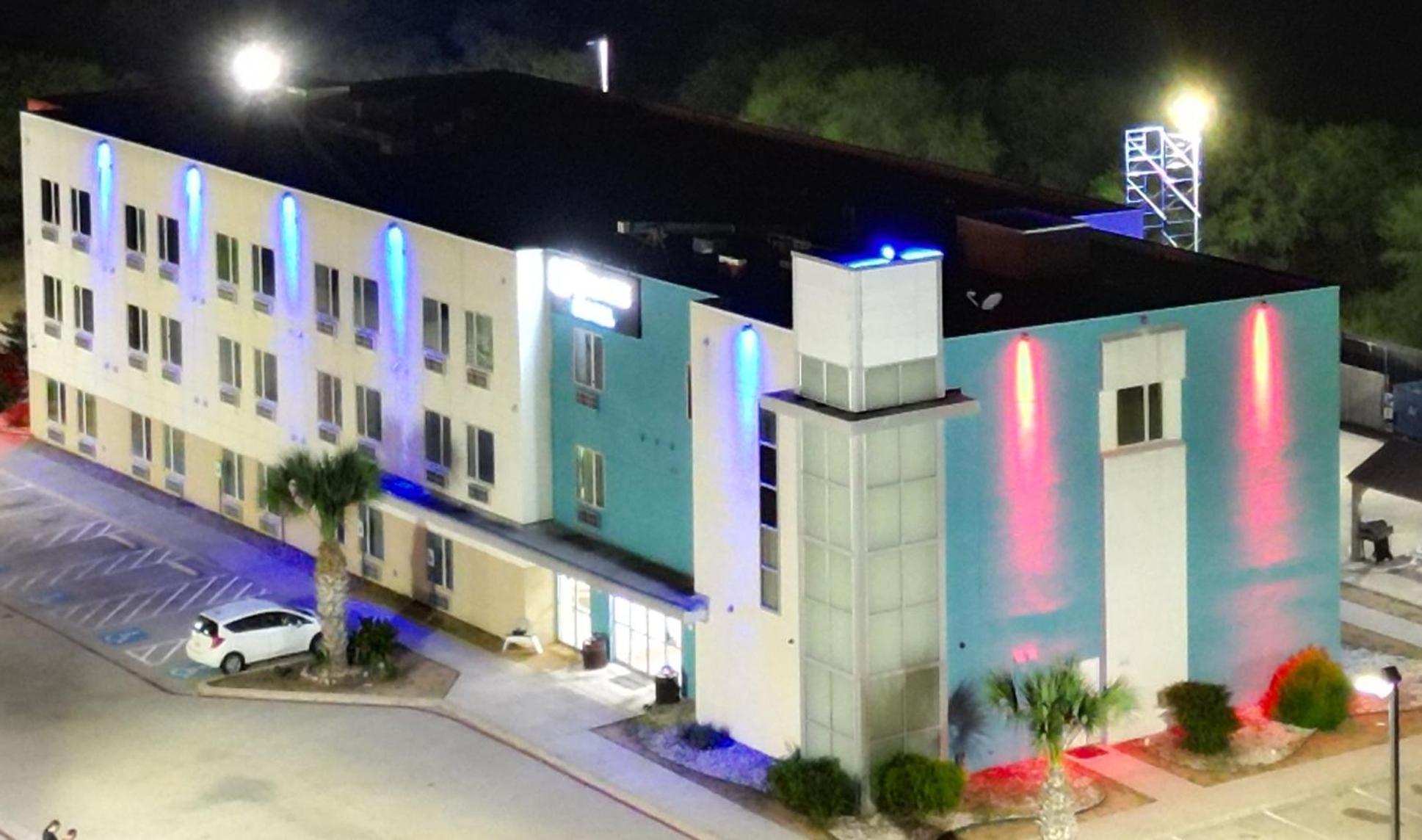 Emblaze Hotel Three Rivers Exterior foto